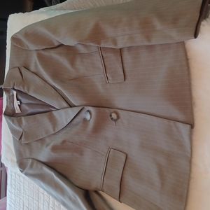 Jones New York Pantsuit (Note measurements) in photos